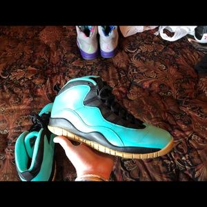 Air Jordan 10 “lady liberty” customs *SneakerCon*